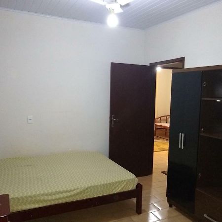 Casa De Temporada Recanto Fazendinha Olímpia Eksteriør billede